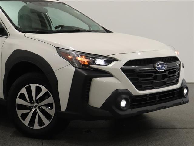 2023 Subaru Outback Premium:D13195