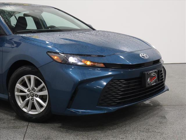 2025 Toyota Camry:D14011