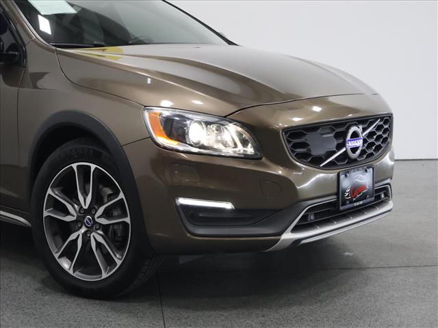 2016 Volvo V60 Cross Country T5 Platinum:D13695