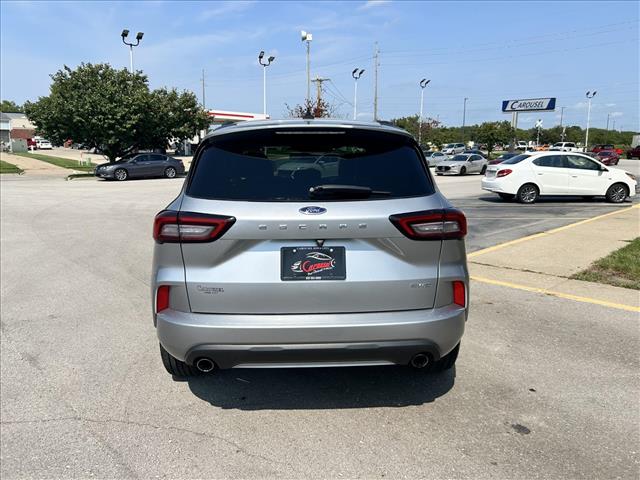 2023 Ford Escape ST-Line:D13940