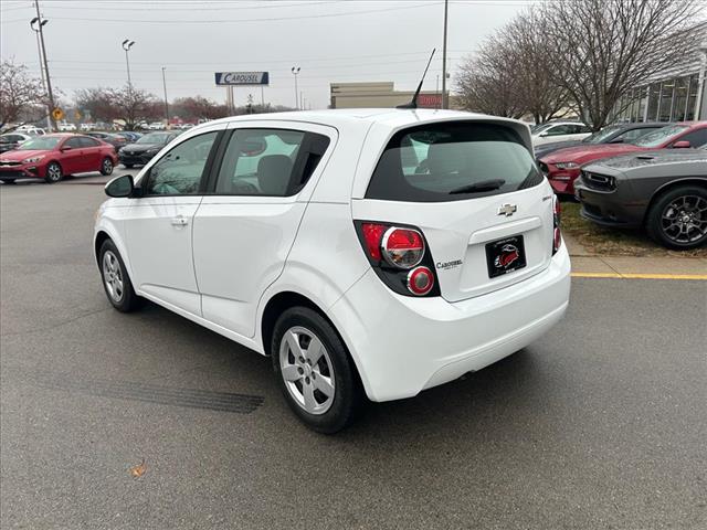 2014 Chevrolet Sonic LS Manual:D13335