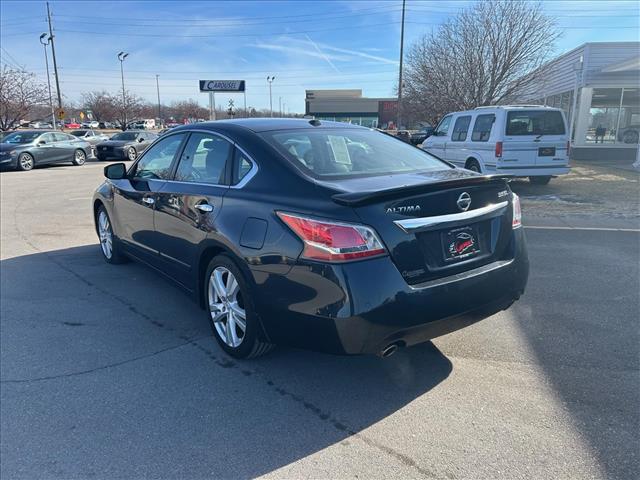 2015 Nissan Altima 3.5 SL:D13575