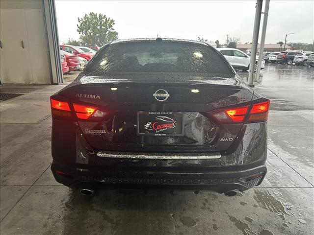 2023 Nissan Altima 2.5 SR:D14088