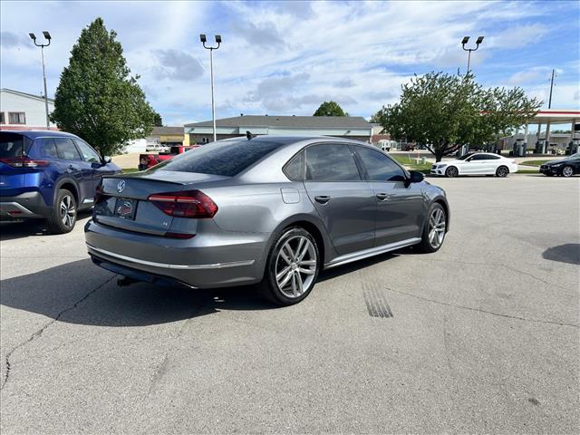 2018 Volkswagen Passat 2.0T R-Line:D13712