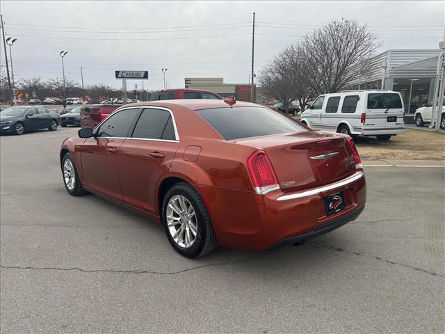 2021 Chrysler 300 Touring:D13583