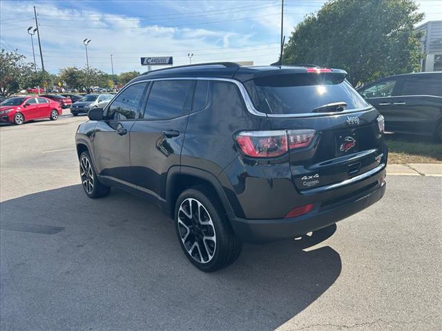Photo of 2017 Jeep Compass Limited in Iowa City, IA - 4,  2017 Jeep Compass Limited:D13170