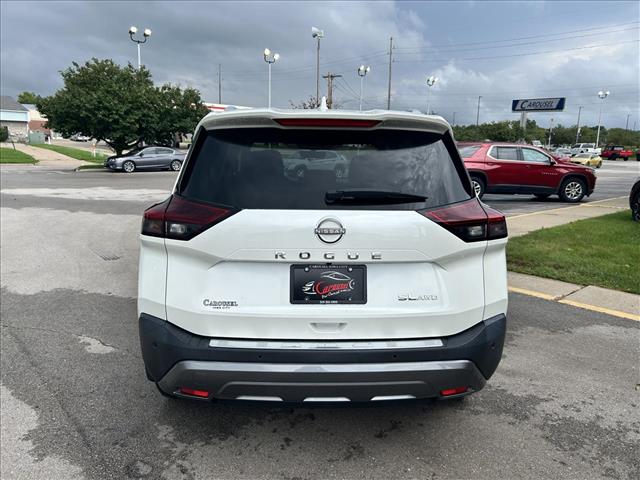 2022 Nissan Rogue SL:D13951
