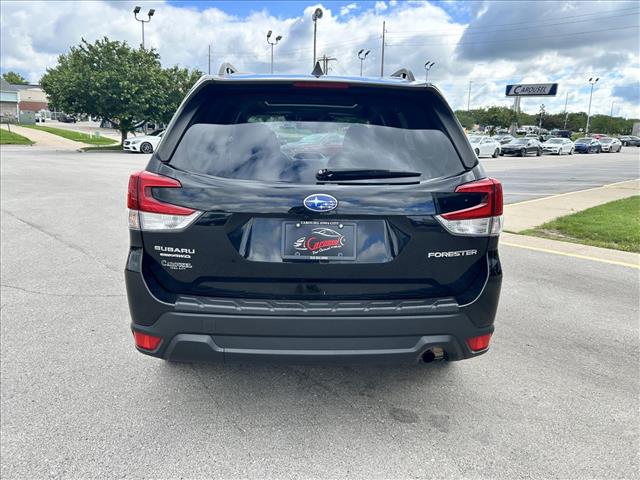 2023 Subaru Forester Premium:D13822