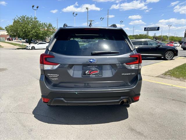 2023 Subaru Forester Premium:D13745