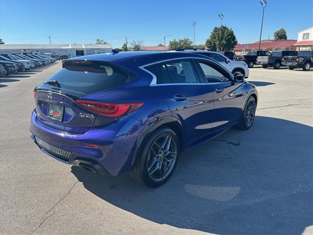 2017 Infiniti QX30 Sport photo 4