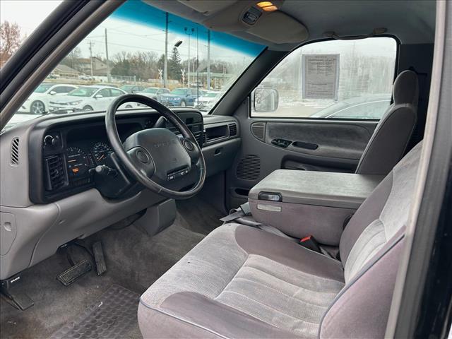 1996 Dodge Ram 1500 LT:D13137B