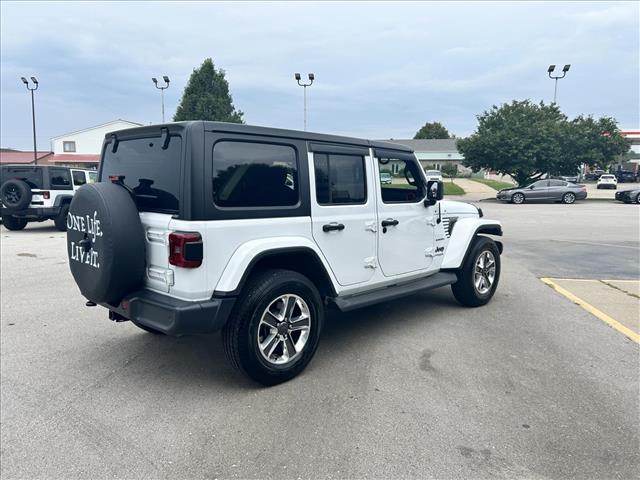 2020 Jeep Wrangler Unlimited Sahara:D13699A