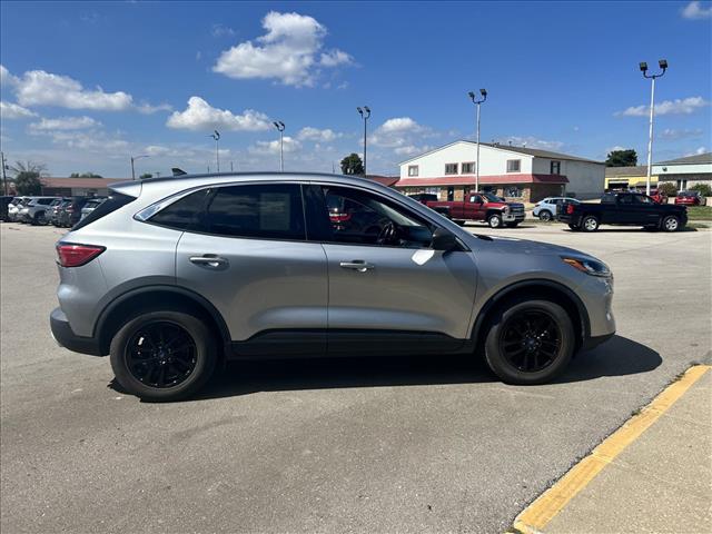 2022 Ford Escape SE:D14044