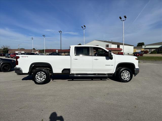 2024 Chevrolet Silverado 3500HD LT:D14076
