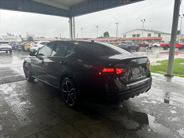 2023 Nissan Altima 2.5 SR:D14088