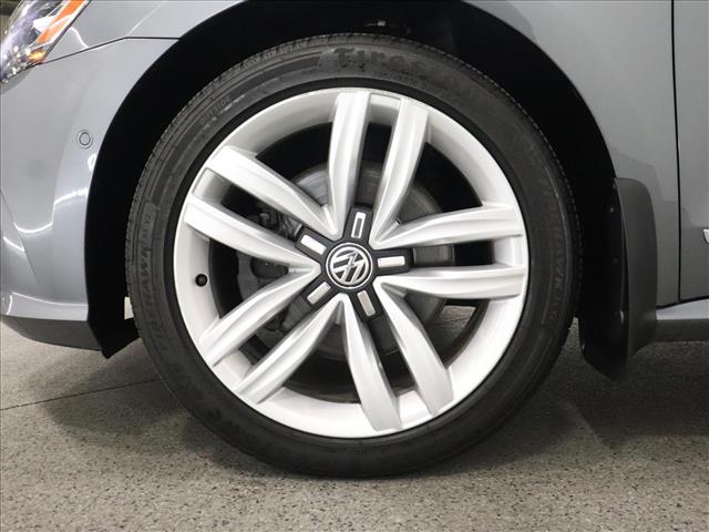 2016 Volkswagen Passat V6 SEL Premium:D13648