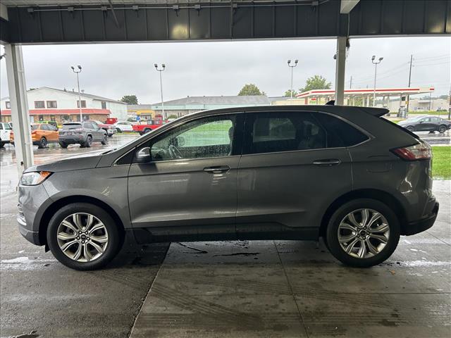 2023 Ford Edge Titanium:D14083