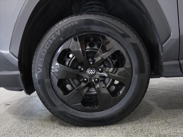 2025 Toyota RAV4 LE:D13897