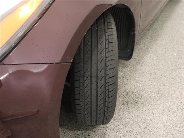 2017 Kia Forte LX Base photo 4