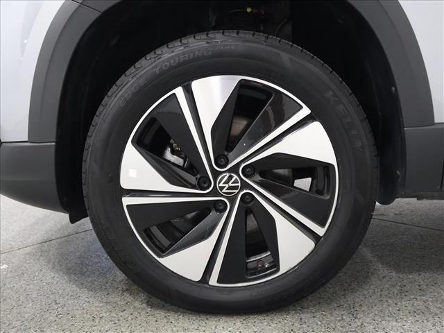 2024 Volkswagen Taos SE 4Motion:D13975