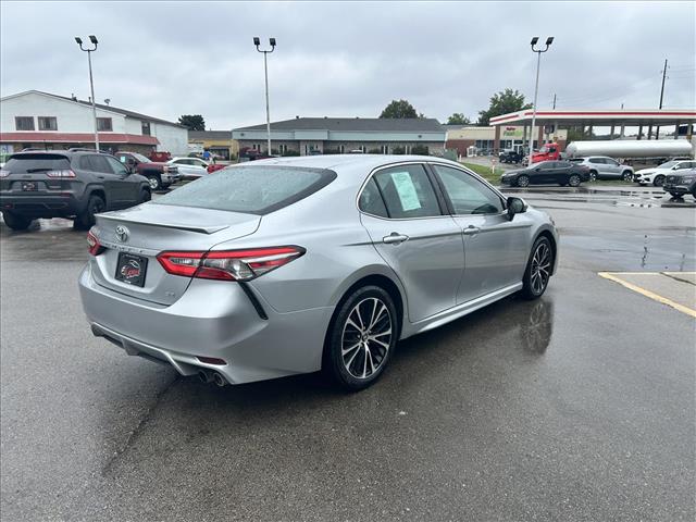 2018 Toyota Camry SE:D14049A