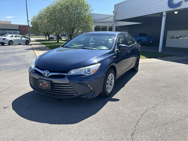 2016 Toyota Camry Hybrid:D13680