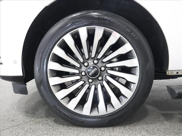 2019 LINCOLN Navigator Reserve:D13750