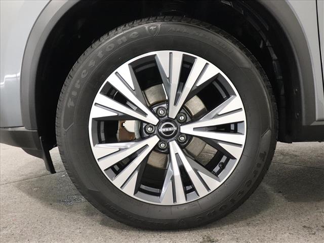 2023 Nissan Rogue SV:D13523