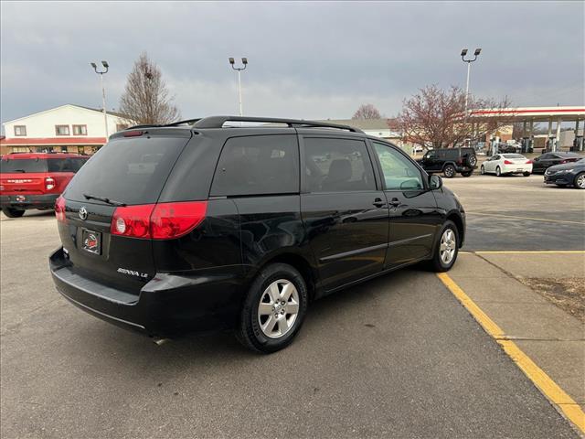 2010 Toyota Sienna:D13222A