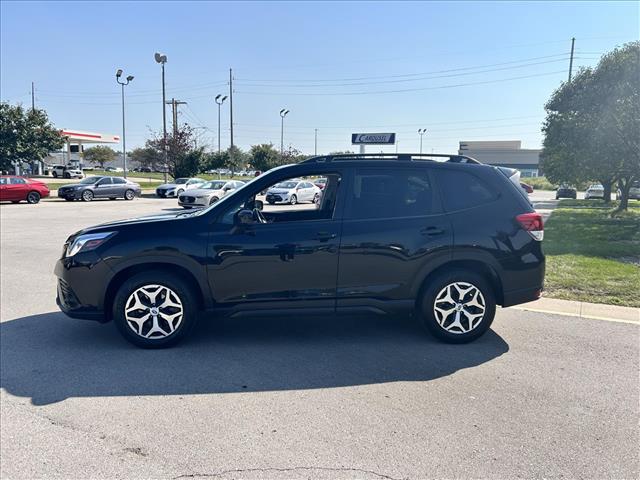 2022 Subaru Forester Premium:D13968