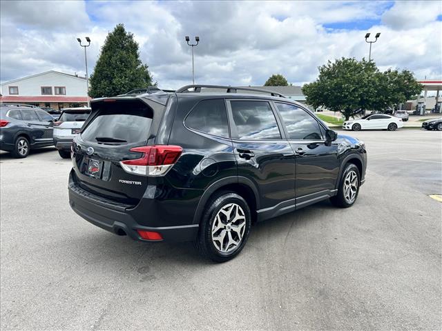 2023 Subaru Forester Premium:D13822