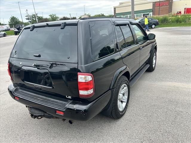 2002 Nissan Pathfinder LE:D13619C