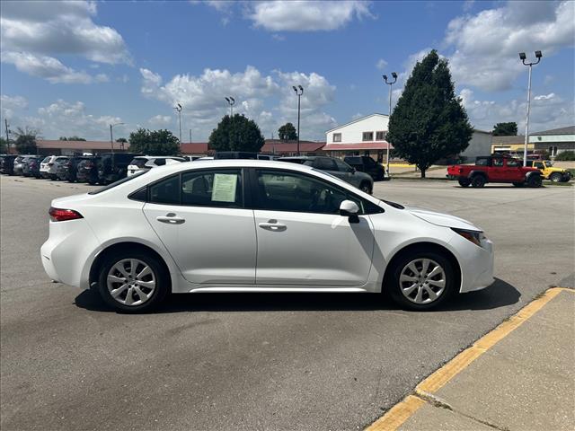 2022 Toyota Corolla LE:D13982