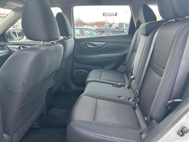 2018 Nissan Rogue S:D13135A