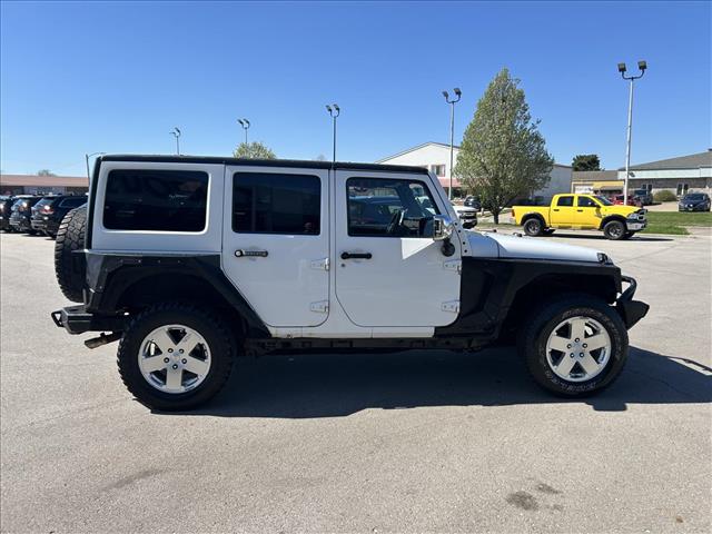 2013 Jeep Wrangler Unlimited Sahara:D12889A