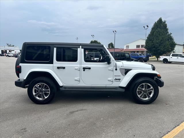 2020 Jeep Wrangler Unlimited Sahara:D13699A