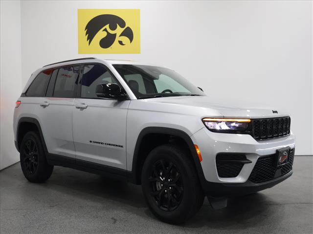 2025 Jeep Grand Cherokee Altitude:D13699
