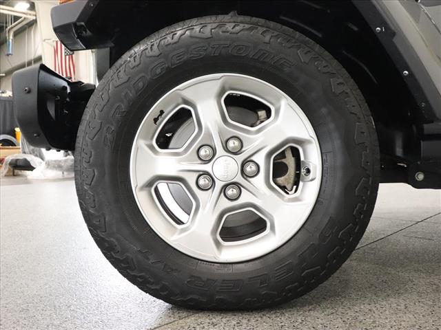 2021 Jeep Gladiator Freedom:D13089