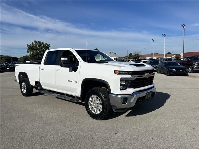 2024 Chevrolet Silverado 3500HD LT:D14076