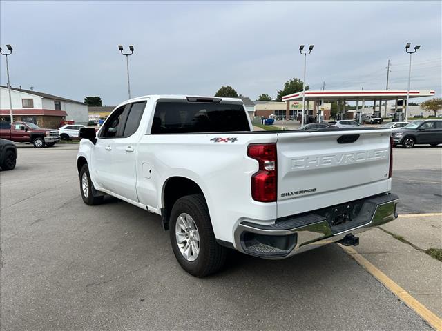 2022 Chevrolet Silverado 1500 LT:D14077