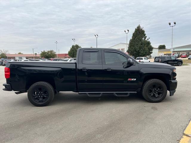 Photo of 2017 Chevrolet Silverado 1500 LT in Iowa City, IA - 6,  2017 Chevrolet Silverado 1500 LT:D13300