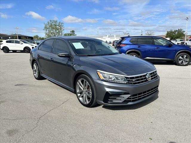 2018 Volkswagen Passat 2.0T R-Line:D13712