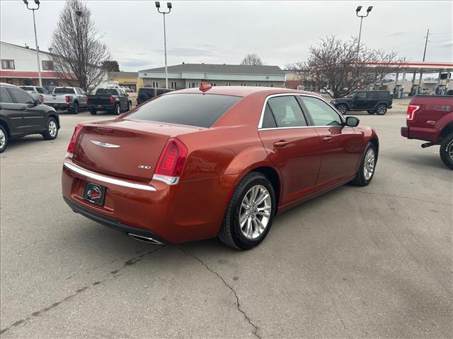 2021 Chrysler 300 Touring:D13583