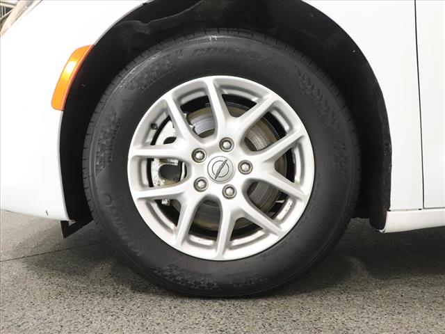 2024 Chrysler Voyager LX:D13312