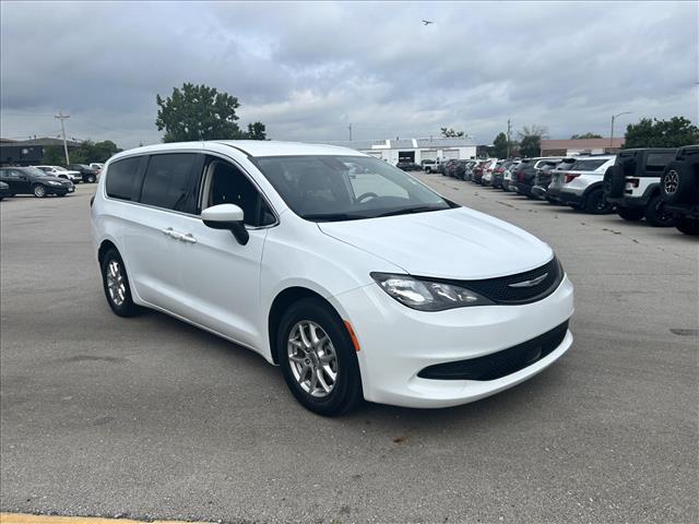 2023 Chrysler Voyager LX:D13936