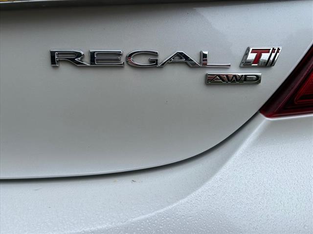 Photo of 2016 Buick Regal Premium II in Iowa City, IA - 6,  2016 Buick Regal Premium II:D13316