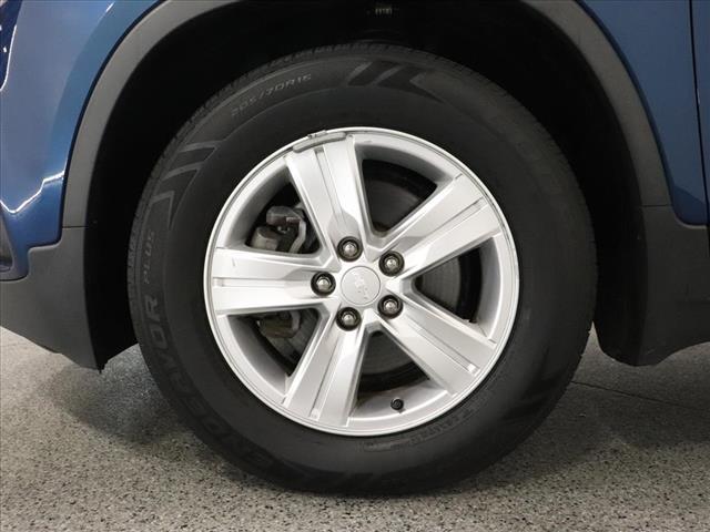 Photo of 2019 Chevrolet Trax LT in Iowa City, IA - 6,  2019 Chevrolet Trax LT:D13125