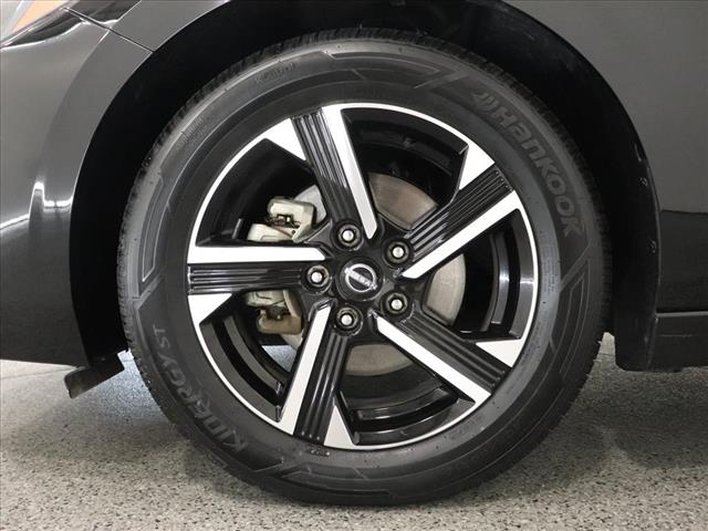 Photo of 2024 Nissan Sentra SV in Iowa City, IA - 6,  2024 Nissan Sentra SV:D13051