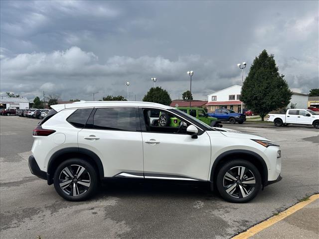2022 Nissan Rogue SL:D13951