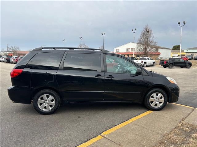 2010 Toyota Sienna:D13222A
